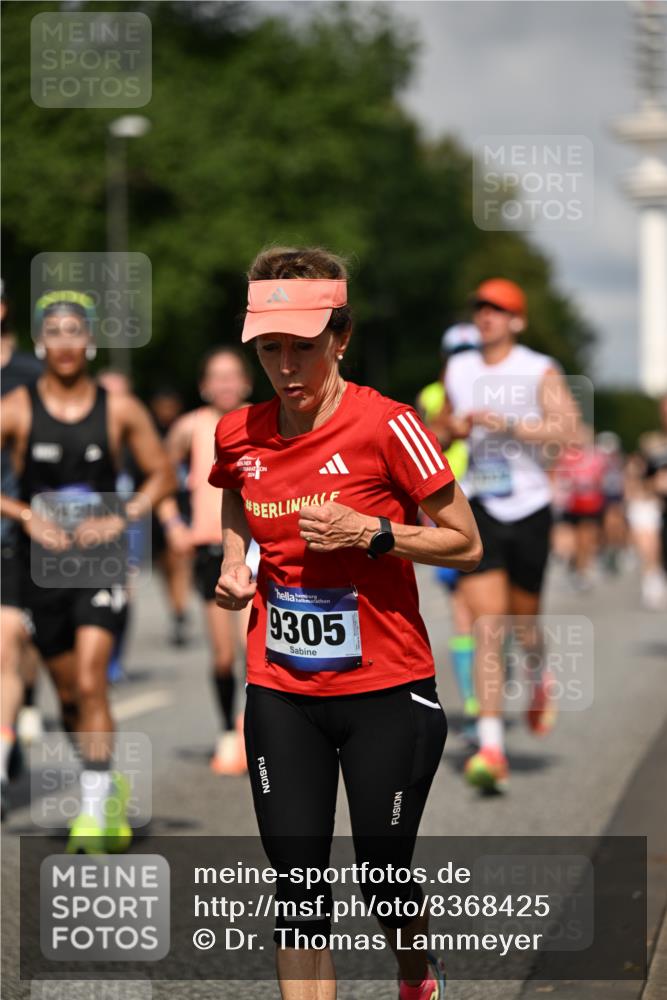 29.06.2025 - hella hamburg halbmarathon Dr. Thomas Lammeyer http://msf.ph/oto/8368425 29.06.2025 09:57:13 Kennedybrücke 1759, 2234, 2365, 2402, 2623, 2890, 2937, 3004, 3146, 3186, 3414, 4091, 4310, 4553, 4949, 5022, 5362, 5460, 5692, 6071, 6081, 6203, 6282, 6375, 6388, 6460, 6575, 6903, 7167, 7448, 7480, 7734, 9030, 9043, 9126, 9200, 9303, 9305, 9544, 9633, 9723, 9794, 9965, 11283 meine-sportfotos.de