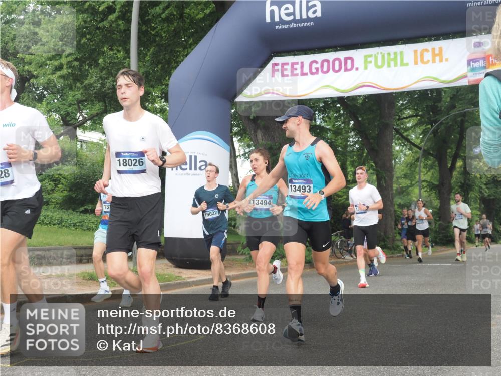 29.06.2025 - hella hamburg halbmarathon KatJ http://msf.ph/oto/8368608 29.06.2025 10:23:19 Zwischen KM18-KM19 1743, 5550, 7628 meine-sportfotos.de