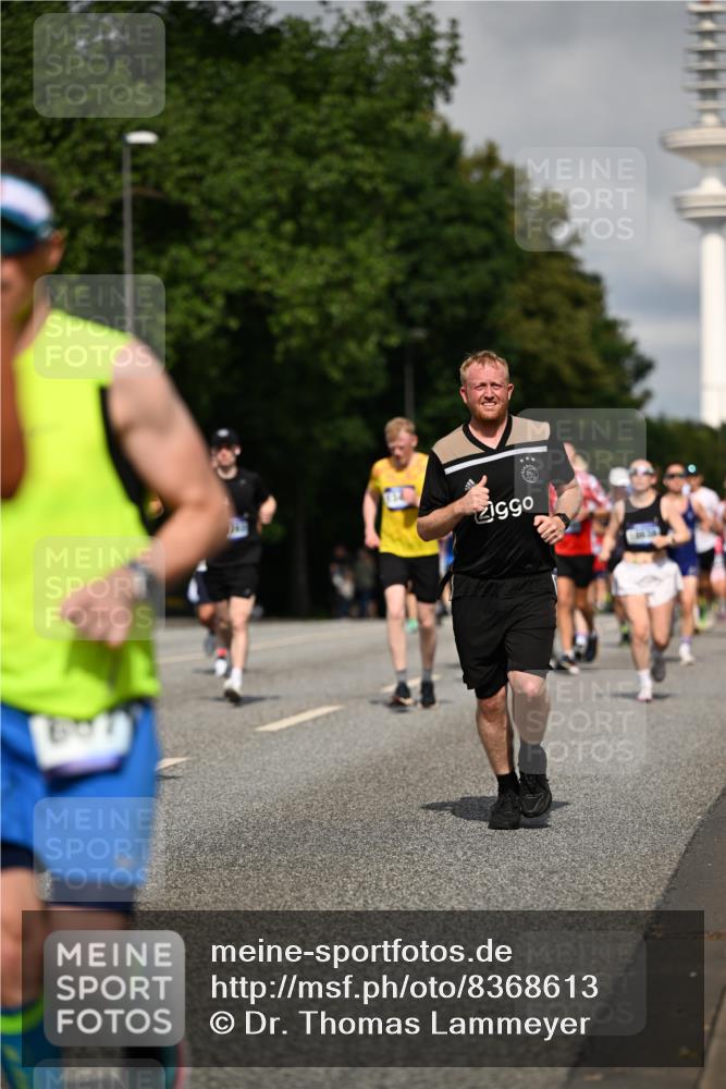 29.06.2025 - hella hamburg halbmarathon Dr. Thomas Lammeyer http://msf.ph/oto/8368613 29.06.2025 09:57:16 Kennedybrücke 1466, 1759, 2234, 2365, 2402, 2623, 2890, 2937, 3004, 3186, 3414, 4091, 4235, 4247, 4310, 4553, 4949, 5022, 5362, 5460, 5532, 5650, 5692, 6071, 6203, 6282, 6375, 6388, 6460, 6575, 6903, 7167, 7385, 7448, 7480, 7734, 9030, 9043, 9126, 9200, 9303, 9305, 9544, 9633, 9723, 9965, 11077, 11283 meine-sportfotos.de
