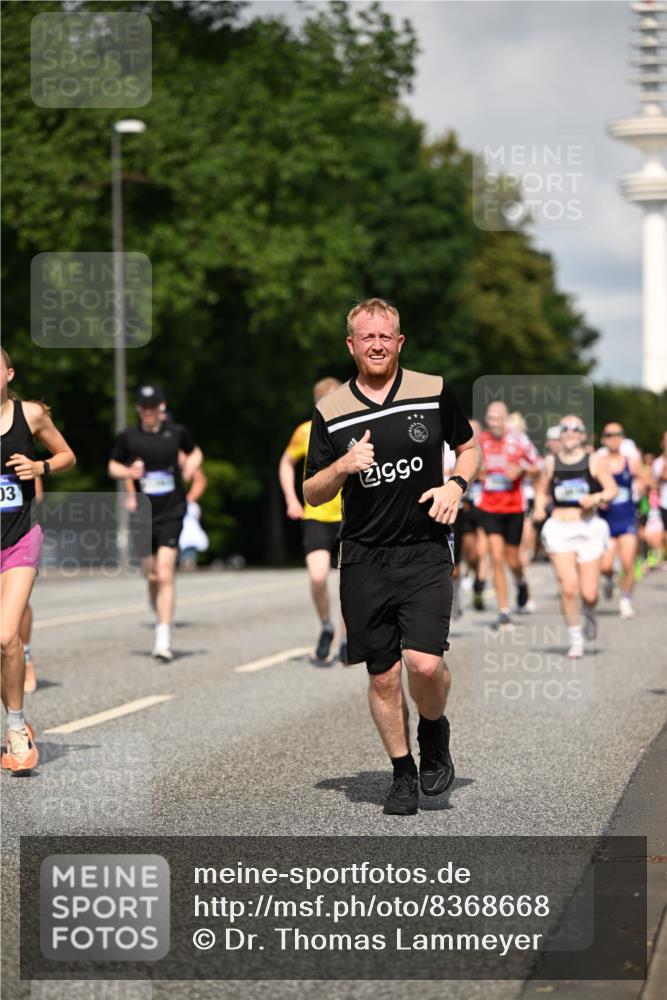 29.06.2025 - hella hamburg halbmarathon Dr. Thomas Lammeyer http://msf.ph/oto/8368668 29.06.2025 09:57:16 Kennedybrücke 1466, 1759, 2234, 2365, 2402, 2623, 2890, 2937, 3004, 3186, 3414, 4091, 4235, 4247, 4310, 4553, 4949, 5022, 5362, 5460, 5532, 5650, 5692, 6071, 6203, 6282, 6375, 6388, 6460, 6575, 6903, 7167, 7385, 7448, 7480, 7734, 9030, 9043, 9126, 9200, 9303, 9305, 9544, 9633, 9723, 9965, 11077, 11283 meine-sportfotos.de