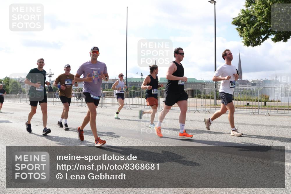 29.06.2025 - hella hamburg halbmarathon Lena Gebhardt http://msf.ph/oto/8368681 29.06.2025 10:02:04 Lombardsbrücke 14660, 1467, 7189, 1270, 1654, 1184, 1329, 1364, 1432, 1453, 1464, 1653, 1729, 1881, 1940, 2142, 2322, 2323, 2591, 2806, 2957, 3039, 3169, 4286, 4328, 4663, 4985, 5602, 5603, 5742, 5763, 6166, 6295, 6322, 6327, 6438, 6595, 7031, 7189, 7223, 7243, 8578, 8926, 9020, 9021, 9156, 9230, 9353, 9741, 9928, 10177, 10866, 10882, 10915, 11554, 11871, 11938, 12315, 12316, 12491, 14471, 14660, 14677, 16420 meine-sportfotos.de