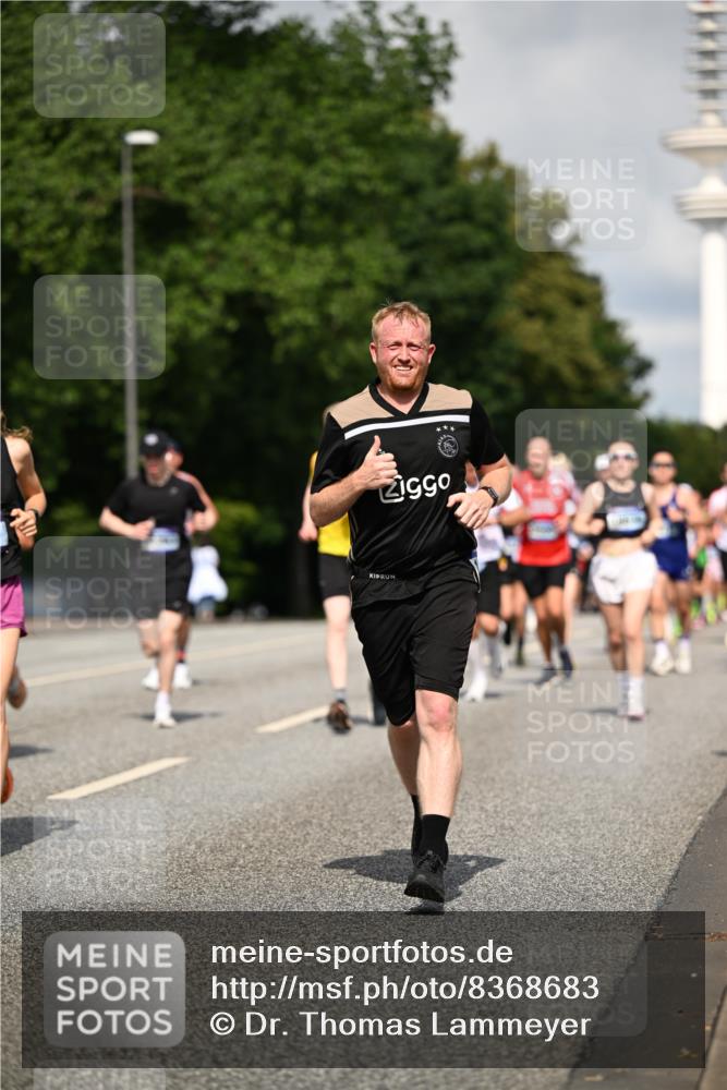 29.06.2025 - hella hamburg halbmarathon Dr. Thomas Lammeyer http://msf.ph/oto/8368683 29.06.2025 09:57:17 Kennedybrücke 1466, 2234, 2270, 2365, 2623, 2890, 2937, 3004, 3186, 3414, 4235, 4247, 4310, 4553, 4949, 5022, 5362, 5460, 5532, 5650, 5692, 6071, 6203, 6282, 6375, 6388, 6460, 6575, 6903, 7167, 7385, 7448, 7480, 7734, 9030, 9043, 9126, 9200, 9303, 9305, 9544, 9633, 9723, 9965, 11077, 11283 meine-sportfotos.de