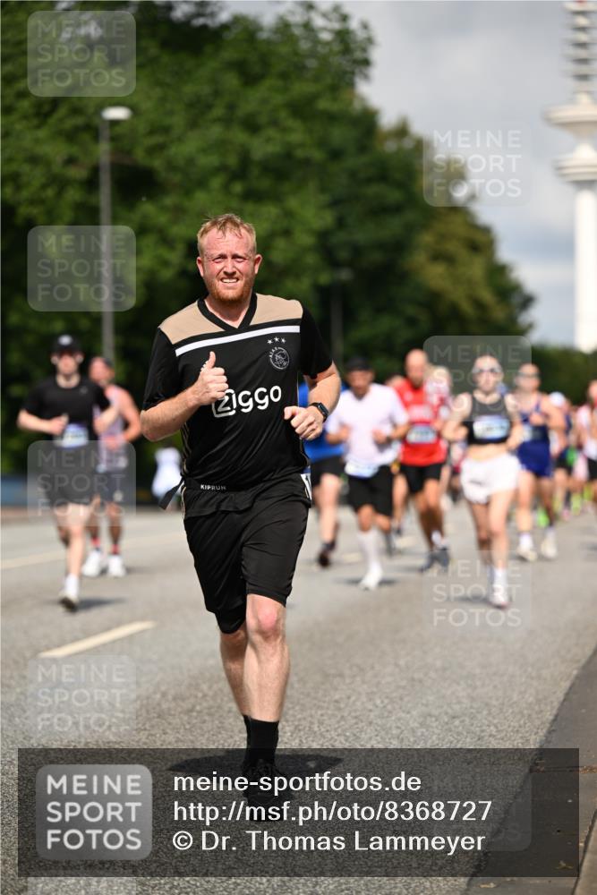 29.06.2025 - hella hamburg halbmarathon Dr. Thomas Lammeyer http://msf.ph/oto/8368727 29.06.2025 09:57:17 Kennedybrücke 1466, 2234, 2270, 2365, 2623, 2890, 2937, 3004, 3186, 3414, 4235, 4247, 4310, 4553, 4949, 5022, 5362, 5460, 5532, 5650, 5692, 6071, 6203, 6282, 6375, 6388, 6460, 6575, 6903, 7167, 7385, 7448, 7480, 7734, 9030, 9043, 9126, 9200, 9303, 9305, 9544, 9633, 9723, 9965, 11077, 11283 meine-sportfotos.de