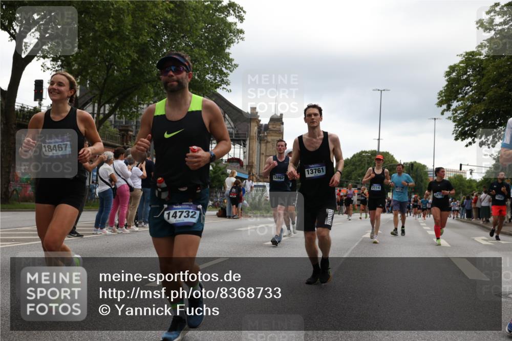 29.06.2025 - hella hamburg halbmarathon Yannick Fuchs http://msf.ph/oto/8368733 29.06.2025 10:53:29 20KM 2348, 2780, 3114, 3279, 3425, 4238, 4796, 4986, 5885, 6087, 6220, 6438, 7031, 7223, 7287, 8030, 8326, 8807, 9985, 10488, 10587, 10896, 10943, 11018, 11114, 11757, 11935, 11938, 12206, 12261, 12564, 12736, 12779, 12862, 13583, 13706, 13761, 14567, 14732, 14902, 14928, 14965, 15232, 15284, 15785, 16227, 16530, 16754, 16910, 16915, 16980, 17176, 17304, 17503, 17630, 18467, 18485, 18716, 18855, 19015, 19160 meine-sportfotos.de