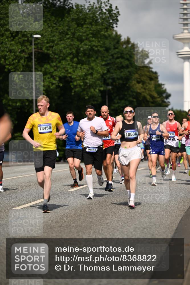29.06.2025 - hella hamburg halbmarathon Dr. Thomas Lammeyer http://msf.ph/oto/8368822 29.06.2025 09:57:19 Kennedybrücke 1466, 2234, 2270, 2623, 2890, 2937, 3004, 3186, 3414, 3852, 4235, 4247, 4310, 4553, 4949, 5022, 5115, 5362, 5460, 5532, 5650, 6071, 6203, 6282, 6375, 6388, 6460, 6575, 6903, 7167, 7385, 7448, 7480, 7734, 8023, 9030, 9043, 9126, 9200, 9303, 9305, 9633, 9723, 9965, 10792, 11077, 11283 meine-sportfotos.de