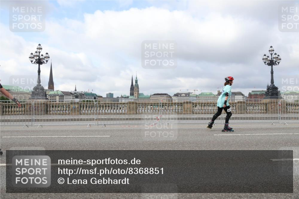 29.06.2025 - hella hamburg halbmarathon Lena Gebhardt http://msf.ph/oto/8368851 29.06.2025 09:10:57 Lombardsbrücke  meine-sportfotos.de