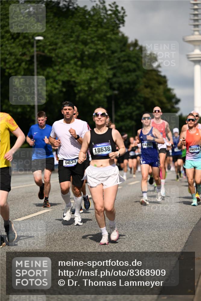 29.06.2025 - hella hamburg halbmarathon Dr. Thomas Lammeyer http://msf.ph/oto/8368909 29.06.2025 09:57:20 Kennedybrücke 1466, 2234, 2270, 2516, 2890, 2937, 3004, 3186, 3414, 3852, 4140, 4235, 4247, 4310, 4553, 4949, 5022, 5115, 5362, 5460, 5528, 5532, 5650, 6071, 6203, 6282, 6375, 6388, 6460, 6575, 6903, 7167, 7385, 7448, 7480, 7734, 8023, 9030, 9043, 9126, 9200, 9303, 9305, 9633, 9723, 9965, 10792, 11077, 11283 meine-sportfotos.de