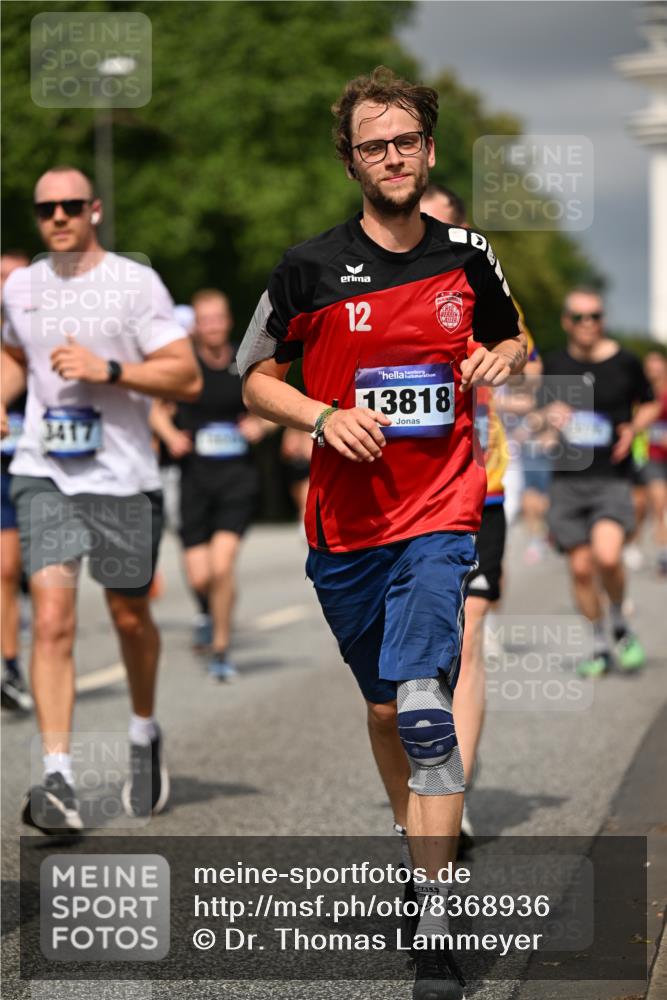 29.06.2025 - hella hamburg halbmarathon Dr. Thomas Lammeyer http://msf.ph/oto/8368936 29.06.2025 10:19:37 Kennedybrücke 1440, 1890, 2110, 2140, 2494, 2720, 2989, 3417, 4007, 4466, 5069, 5423, 6287, 6376, 6576, 7452, 7897, 7941, 7942, 8885, 9113, 9192, 9556, 9657, 9847, 10108, 10608, 10775, 10963 meine-sportfotos.de