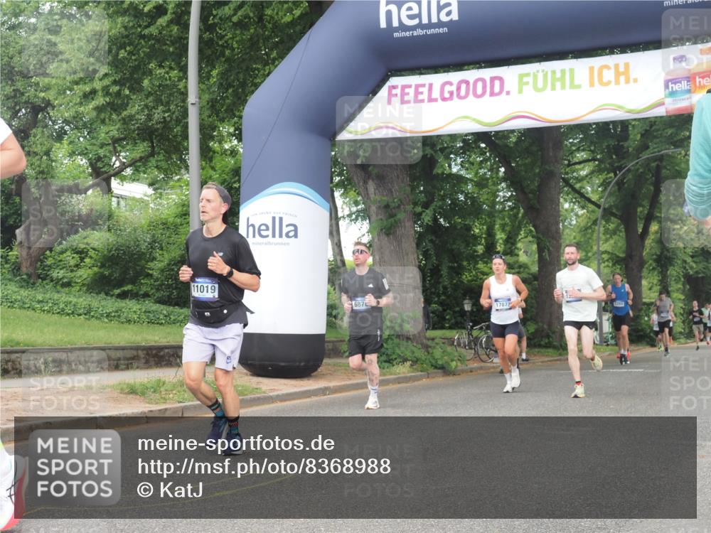 29.06.2025 - hella hamburg halbmarathon KatJ http://msf.ph/oto/8368988 29.06.2025 10:23:21 Zwischen KM18-KM19 1743, 5550, 7628 meine-sportfotos.de