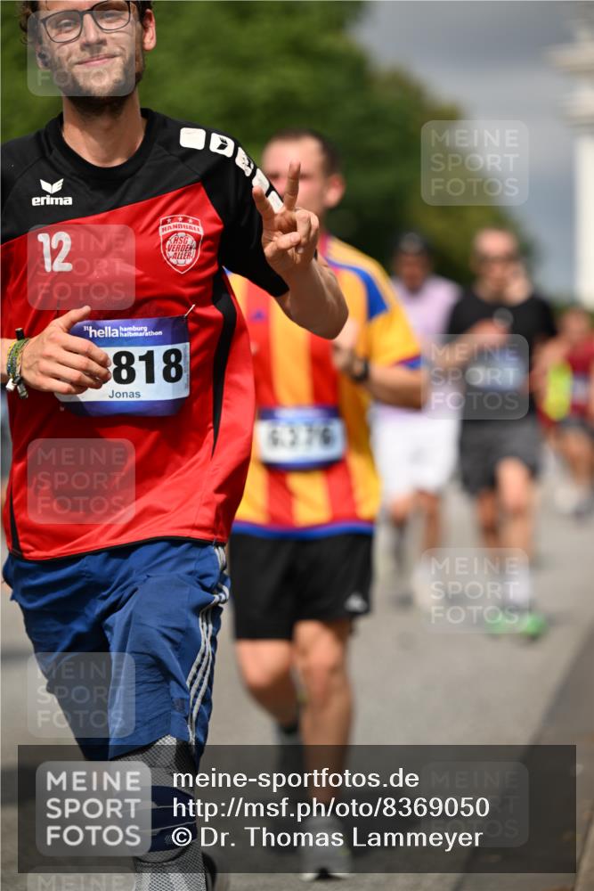 29.06.2025 - hella hamburg halbmarathon Dr. Thomas Lammeyer http://msf.ph/oto/8369050 29.06.2025 10:19:38 Kennedybrücke 1440, 1890, 2110, 2140, 2494, 2720, 2989, 3167, 3417, 4007, 4466, 5069, 5423, 6287, 6376, 6576, 7897, 7941, 7942, 8885, 9113, 9192, 9556, 9657, 9847, 10108, 10608, 10775, 10963 meine-sportfotos.de