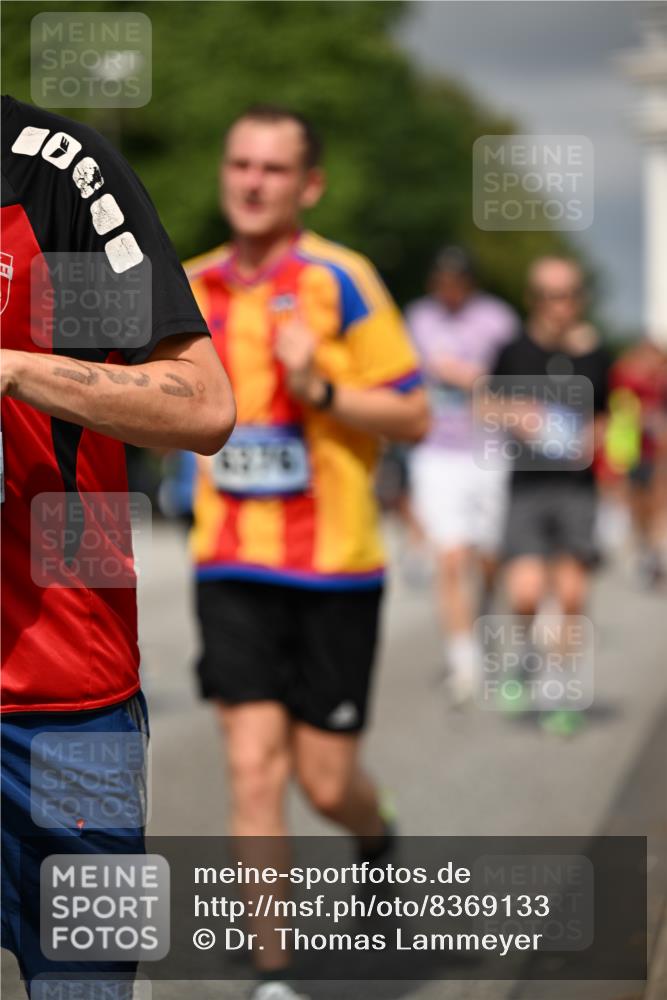 29.06.2025 - hella hamburg halbmarathon Dr. Thomas Lammeyer http://msf.ph/oto/8369133 29.06.2025 10:19:38 Kennedybrücke 1440, 1890, 2110, 2140, 2494, 2720, 2989, 3167, 3417, 4007, 4466, 5069, 5423, 6287, 6376, 6576, 7897, 7941, 7942, 8885, 9113, 9192, 9556, 9657, 9847, 10108, 10608, 10775, 10963 meine-sportfotos.de