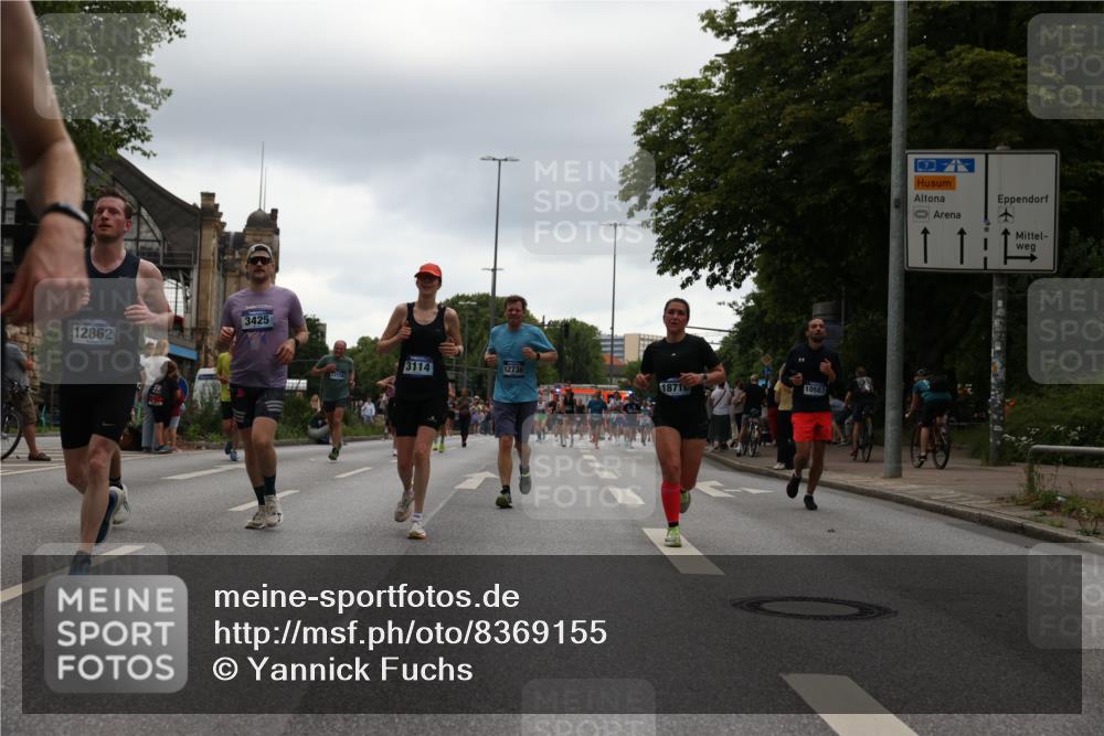 29.06.2025 - hella hamburg halbmarathon Yannick Fuchs http://msf.ph/oto/8369155 29.06.2025 10:53:30 20KM 2348, 2780, 3114, 3279, 3425, 4238, 4796, 4986, 5885, 6087, 6220, 6438, 7031, 7287, 8030, 8326, 8481, 8807, 9985, 10488, 10587, 10896, 11018, 11114, 11757, 11935, 11938, 12206, 12261, 12564, 12736, 12779, 12862, 13583, 13706, 13761, 14567, 14732, 14902, 14928, 14965, 15232, 15284, 15785, 15914, 16227, 16530, 16754, 16910, 16915, 16980, 17176, 17304, 17503, 17630, 18467, 18485, 18716, 18855, 19015, 19160 meine-sportfotos.de