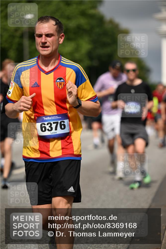29.06.2025 - hella hamburg halbmarathon Dr. Thomas Lammeyer http://msf.ph/oto/8369168 29.06.2025 10:19:38 Kennedybrücke 1440, 1890, 2110, 2140, 2494, 2720, 2989, 3167, 3417, 4007, 4466, 5069, 5423, 6287, 6376, 6576, 7897, 7941, 7942, 8885, 9113, 9192, 9556, 9657, 9847, 10108, 10608, 10775, 10963 meine-sportfotos.de