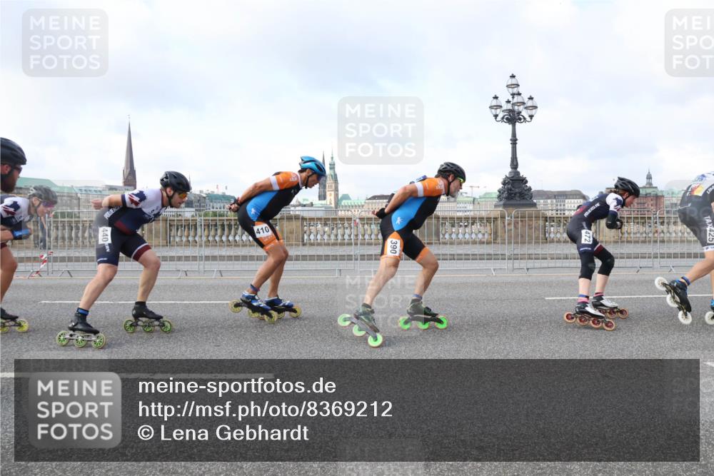 29.06.2025 - hella hamburg halbmarathon Lena Gebhardt http://msf.ph/oto/8369212 29.06.2025 08:50:03 Lombardsbrücke 440, 390, 472, 425 meine-sportfotos.de