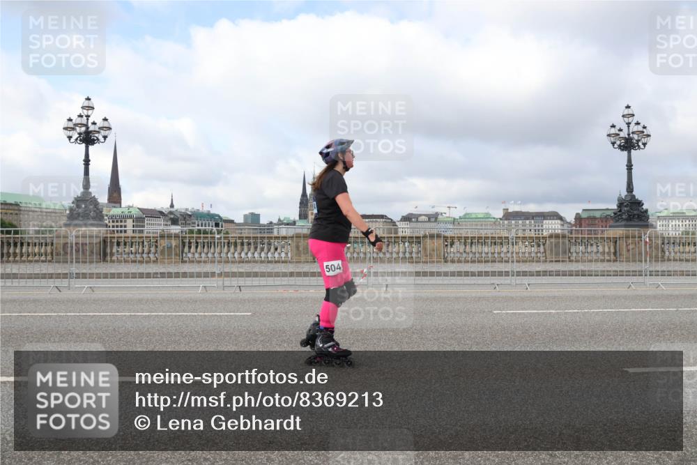 29.06.2025 - hella hamburg halbmarathon Lena Gebhardt http://msf.ph/oto/8369213 29.06.2025 09:10:58 Lombardsbrücke 504 meine-sportfotos.de