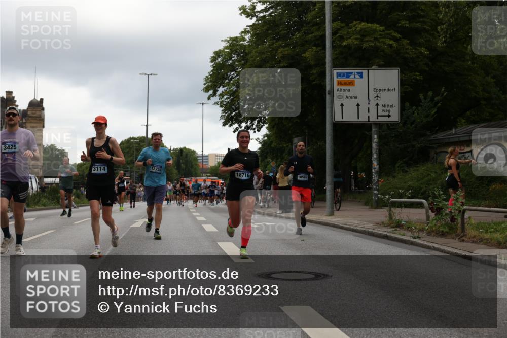 29.06.2025 - hella hamburg halbmarathon Yannick Fuchs http://msf.ph/oto/8369233 29.06.2025 10:53:30 20KM 2348, 2780, 3114, 3279, 3425, 4238, 4796, 4986, 5885, 6087, 6220, 6438, 7031, 7287, 8030, 8326, 8481, 8807, 9985, 10488, 10587, 10896, 11018, 11114, 11757, 11935, 11938, 12206, 12261, 12564, 12736, 12779, 12862, 13583, 13706, 13761, 14567, 14732, 14902, 14928, 14965, 15232, 15284, 15785, 15914, 16227, 16530, 16754, 16910, 16915, 16980, 17176, 17304, 17503, 17630, 18467, 18485, 18716, 18855, 19015, 19160 meine-sportfotos.de