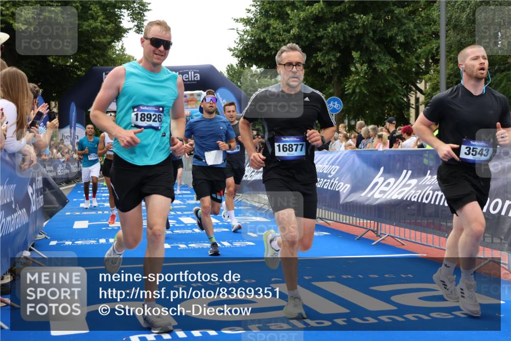 29.06.2025 - hella hamburg halbmarathon Strokosch-Dieckow http://msf.ph/oto/8369351 29.06.2025 10:49:43 Ziel 2504, 2706, 2937, 3060, 3543, 4017, 5460, 5894, 5978, 6115, 6125, 7332, 9126, 9200, 9463, 9551, 9619, 9723, 9924, 11975, 11977, 13159, 13463, 14794, 16800, 16843, 16877, 17282, 17753, 18058, 18451, 18926, 19122 meine-sportfotos.de