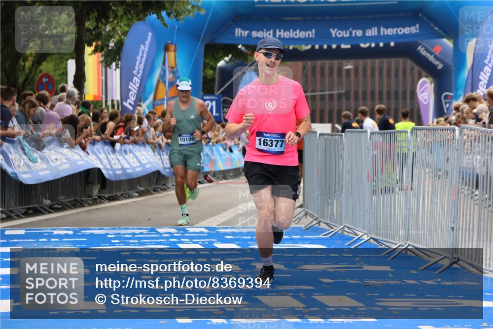 29.06.2025 - hella hamburg halbmarathon Strokosch-Dieckow http://msf.ph/oto/8369394 29.06.2025 10:27:52 Ziel 1122, 10106, 10485, 12189, 16377 meine-sportfotos.de