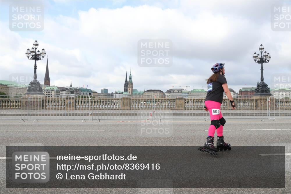29.06.2025 - hella hamburg halbmarathon Lena Gebhardt http://msf.ph/oto/8369416 29.06.2025 09:10:58 Lombardsbrücke 504, 504 meine-sportfotos.de