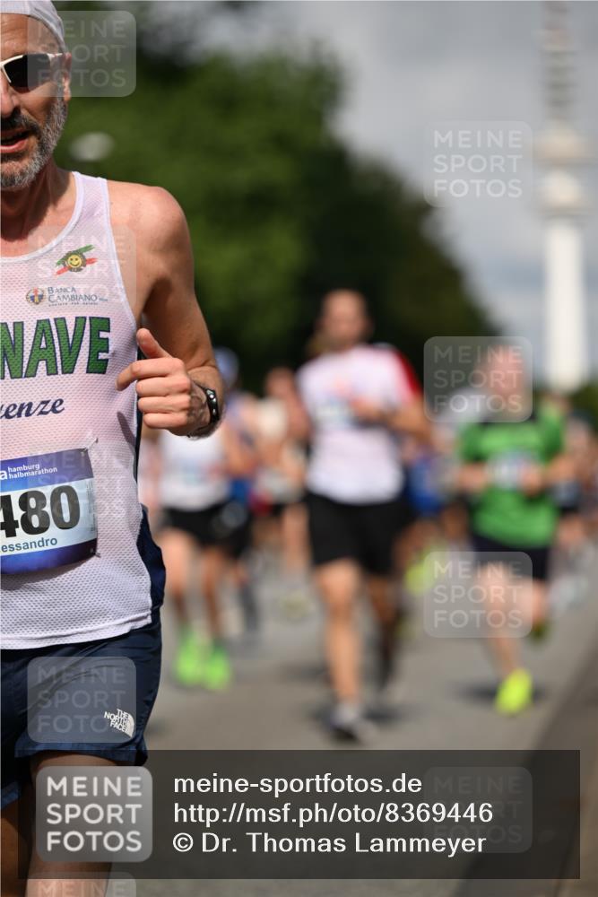 29.06.2025 - hella hamburg halbmarathon Dr. Thomas Lammeyer http://msf.ph/oto/8369446 29.06.2025 09:57:25 Kennedybrücke 1466, 1902, 2270, 2516, 2890, 2937, 3004, 3186, 3414, 3852, 4140, 4235, 4247, 4949, 5115, 5362, 5460, 5528, 5532, 5650, 6071, 6282, 6388, 6575, 6903, 7167, 7385, 7448, 7480, 7734, 8023, 8269, 9030, 9043, 9126, 9200, 9633, 9723, 9965, 10792, 11077, 11283 meine-sportfotos.de