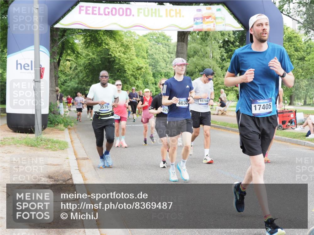 29.06.2025 - hella hamburg halbmarathon MichiJ http://msf.ph/oto/8369487 29.06.2025 10:44:25 Zwischen KM18-KM19 2652, 2656, 3575, 4632, 5391, 6892, 7159, 9316, 10788, 11645, 15220, 15664, 16418, 16531, 16634, 16909, 17405, 17848, 18180 meine-sportfotos.de