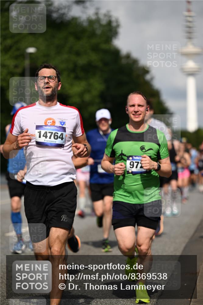 29.06.2025 - hella hamburg halbmarathon Dr. Thomas Lammeyer http://msf.ph/oto/8369538 29.06.2025 09:57:27 Kennedybrücke 1424, 1466, 1902, 2270, 2516, 2890, 2937, 3004, 3414, 3852, 4140, 4235, 4237, 4247, 4949, 5115, 5362, 5460, 5528, 5532, 5650, 6071, 6282, 6388, 6575, 6903, 7167, 7385, 7480, 7734, 8023, 8269, 8928, 9030, 9043, 9126, 9200, 9633, 9723, 9965, 10792, 11077, 11283 meine-sportfotos.de