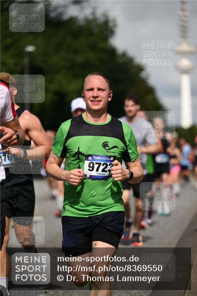 29.06.2025 - hella hamburg halbmarathon Dr. Thomas Lammeyer http://msf.ph/oto/8369550 29.06.2025 09:57:28 Kennedybrücke 1424, 1466, 1902, 2270, 2516, 2890, 2937, 3004, 3414, 3852, 4140, 4235, 4237, 4247, 4949, 5115, 5362, 5460, 5528, 5532, 5650, 6282, 6388, 6575, 6903, 7167, 7385, 7480, 7734, 8023, 8269, 8928, 9030, 9043, 9105, 9126, 9200, 9633, 9723, 9965, 10792, 11077, 11283 meine-sportfotos.de