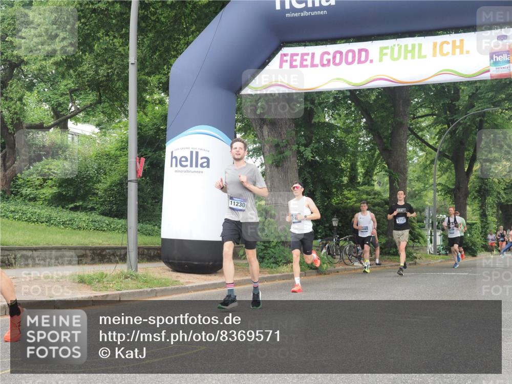 29.06.2025 - hella hamburg halbmarathon KatJ http://msf.ph/oto/8369571 29.06.2025 10:23:28 Zwischen KM18-KM19 3005, 5269 meine-sportfotos.de