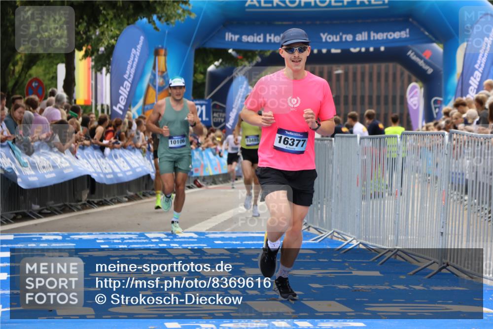29.06.2025 - hella hamburg halbmarathon Strokosch-Dieckow http://msf.ph/oto/8369616 29.06.2025 10:27:52 Ziel 1122, 10106, 10485, 12189, 16377 meine-sportfotos.de