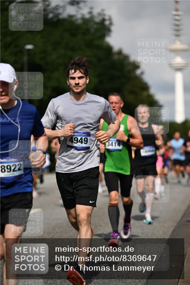 29.06.2025 - hella hamburg halbmarathon Dr. Thomas Lammeyer http://msf.ph/oto/8369647 29.06.2025 09:57:29 Kennedybrücke 1424, 1466, 1902, 2270, 2516, 2890, 2937, 3414, 3852, 4140, 4235, 4237, 4247, 4949, 5115, 5362, 5460, 5528, 5532, 5650, 6282, 6388, 6575, 6903, 7167, 7385, 7480, 7734, 8023, 8269, 8928, 9030, 9043, 9105, 9200, 9633, 9723, 9965, 10792, 11077, 11283 meine-sportfotos.de