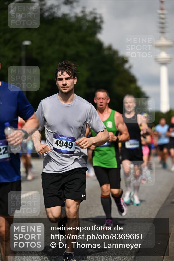 29.06.2025 - hella hamburg halbmarathon Dr. Thomas Lammeyer http://msf.ph/oto/8369661 29.06.2025 09:57:29 Kennedybrücke 1424, 1466, 1902, 2270, 2516, 2890, 2937, 3414, 3852, 4140, 4235, 4237, 4247, 4949, 5115, 5362, 5460, 5528, 5532, 5650, 6282, 6388, 6575, 6903, 7167, 7385, 7480, 7734, 8023, 8269, 8928, 9030, 9043, 9105, 9200, 9633, 9723, 9965, 10792, 11077, 11283 meine-sportfotos.de
