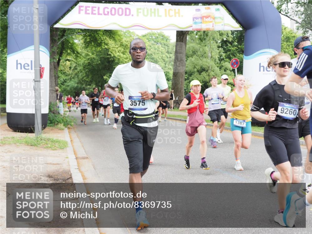 29.06.2025 - hella hamburg halbmarathon MichiJ http://msf.ph/oto/8369735 29.06.2025 10:44:26 Zwischen KM18-KM19 1387, 2652, 2656, 3575, 4632, 5391, 6892, 7159, 9316, 10788, 11645, 15220, 15664, 16418, 16634, 16909, 17405, 18180, 18325, 18531 meine-sportfotos.de
