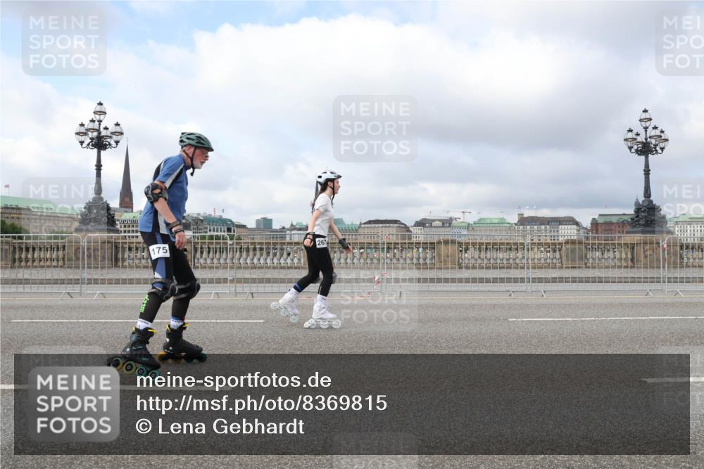 29.06.2025 - hella hamburg halbmarathon Lena Gebhardt http://msf.ph/oto/8369815 29.06.2025 09:11:01 Lombardsbrücke 175, 26 meine-sportfotos.de