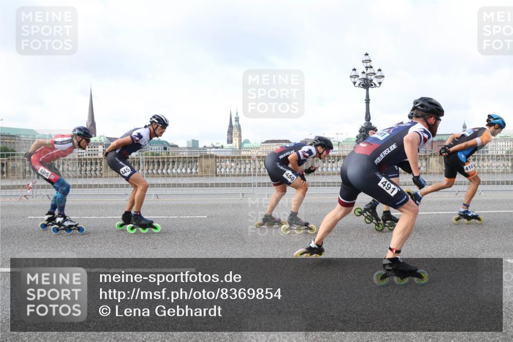 29.06.2025 - hella hamburg halbmarathon Lena Gebhardt http://msf.ph/oto/8369854 29.06.2025 08:50:03 Lombardsbrücke 405, 445, 450, 27400, 491, 410 meine-sportfotos.de