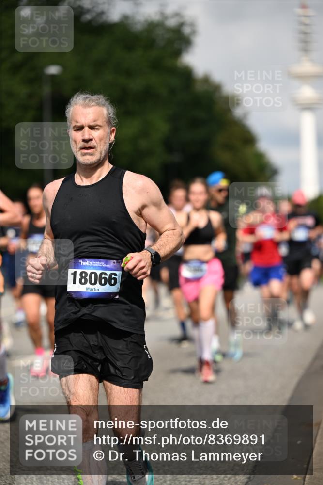 29.06.2025 - hella hamburg halbmarathon Dr. Thomas Lammeyer http://msf.ph/oto/8369891 29.06.2025 09:57:32 Kennedybrücke 1424, 1466, 1902, 2270, 2516, 2890, 2937, 3414, 3785, 3852, 4140, 4235, 4237, 4247, 4949, 5115, 5362, 5460, 5528, 5532, 5650, 6282, 6388, 6575, 7167, 7385, 7480, 7734, 8023, 8269, 8928, 9030, 9043, 9105, 9200, 9482, 9633, 9723, 9965, 10792, 11077, 11283 meine-sportfotos.de