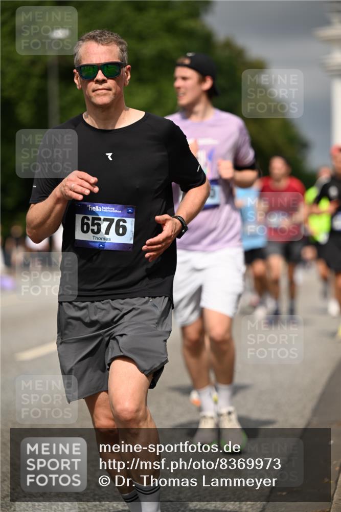 29.06.2025 - hella hamburg halbmarathon Dr. Thomas Lammeyer http://msf.ph/oto/8369973 29.06.2025 10:19:41 Kennedybrücke 1440, 2076, 2140, 2494, 2720, 2989, 3167, 3417, 4007, 4466, 5069, 5423, 6376, 6576, 7897, 7941, 7942, 8885, 9192, 9556, 9657, 9847, 10108, 10608, 10963 meine-sportfotos.de