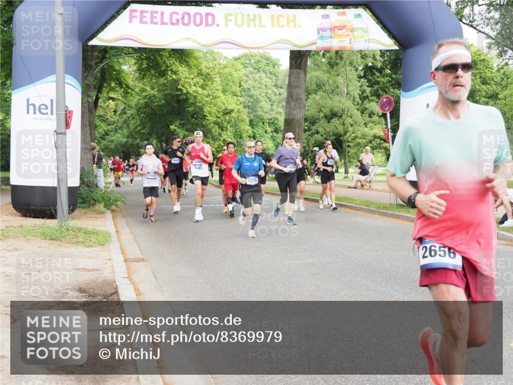 29.06.2025 - hella hamburg halbmarathon MichiJ http://msf.ph/oto/8369979 29.06.2025 10:44:28 Zwischen KM18-KM19 1387, 2652, 2656, 3575, 4632, 5391, 6892, 7159, 9316, 10788, 15220, 15664, 16634, 16909, 17405, 18180, 18325, 18531 meine-sportfotos.de