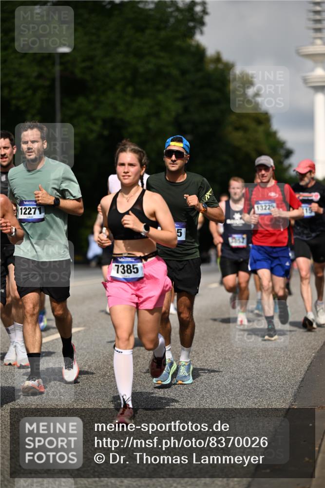 29.06.2025 - hella hamburg halbmarathon Dr. Thomas Lammeyer http://msf.ph/oto/8370026 29.06.2025 09:57:33 Kennedybrücke 1424, 1466, 1902, 2270, 2516, 2890, 2937, 3414, 3785, 3852, 4140, 4235, 4237, 4247, 4949, 5115, 5362, 5460, 5528, 5532, 5650, 6282, 6388, 6575, 7167, 7385, 7480, 7734, 8023, 8269, 8928, 9030, 9043, 9105, 9200, 9482, 9633, 9723, 9965, 10792, 11077, 11283 meine-sportfotos.de