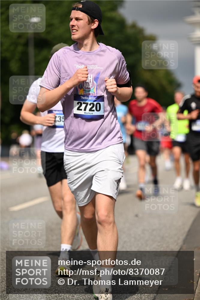 29.06.2025 - hella hamburg halbmarathon Dr. Thomas Lammeyer http://msf.ph/oto/8370087 29.06.2025 10:19:41 Kennedybrücke 1440, 2076, 2140, 2494, 2720, 2989, 3167, 3417, 4007, 4466, 5069, 5423, 6376, 6576, 7897, 7941, 7942, 8885, 9192, 9556, 9657, 9847, 10108, 10608, 10963 meine-sportfotos.de
