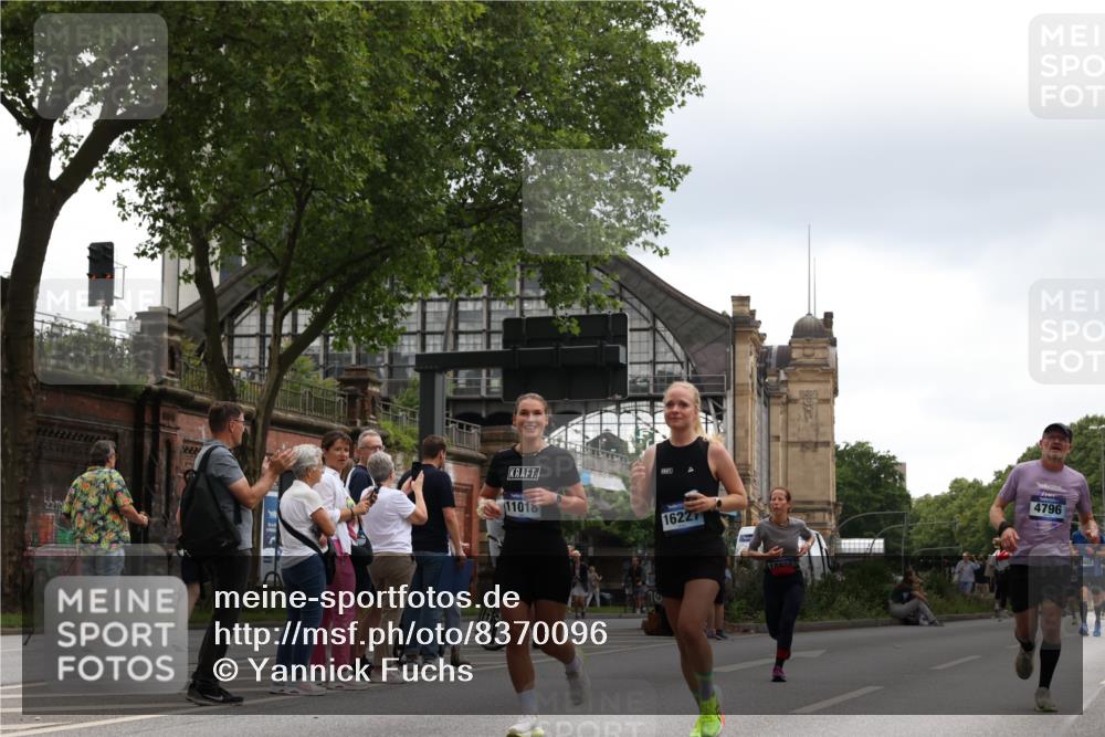 29.06.2025 - hella hamburg halbmarathon Yannick Fuchs http://msf.ph/oto/8370096 29.06.2025 10:53:38 20KM 2780, 3114, 3425, 4238, 4379, 4796, 4986, 6327, 7287, 7824, 8030, 8326, 8481, 8807, 9741, 9985, 10488, 10587, 10896, 11018, 11114, 11158, 11159, 11250, 11757, 12261, 12406, 12736, 12779, 12862, 13036, 13706, 13761, 14471, 14928, 15083, 15525, 15785, 15914, 16227, 16530, 16754, 16915, 17176, 17304, 17860, 18377, 18485, 18716, 18855, 19178 meine-sportfotos.de