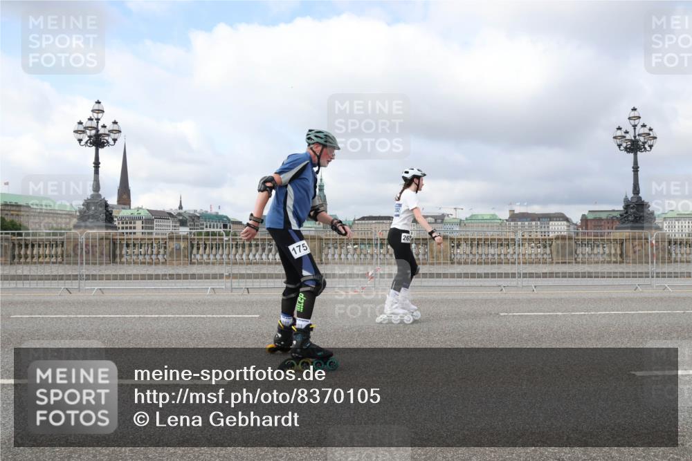 29.06.2025 - hella hamburg halbmarathon Lena Gebhardt http://msf.ph/oto/8370105 29.06.2025 09:11:01 Lombardsbrücke 175 meine-sportfotos.de