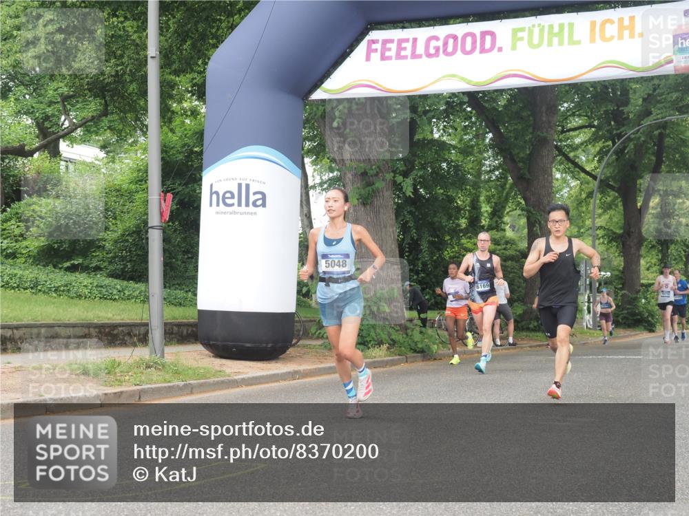 29.06.2025 - hella hamburg halbmarathon KatJ http://msf.ph/oto/8370200 29.06.2025 10:23:38 Zwischen KM18-KM19 57, 4477, 5048, 5152 meine-sportfotos.de