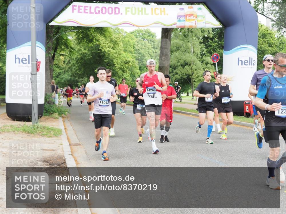 29.06.2025 - hella hamburg halbmarathon MichiJ http://msf.ph/oto/8370219 29.06.2025 10:44:31 Zwischen KM18-KM19 1239, 1387, 2652, 2656, 3141, 4579, 6592, 10599, 10788, 11018, 11043, 13863, 14266, 15664, 16227, 16634, 17543, 18325, 18531 meine-sportfotos.de