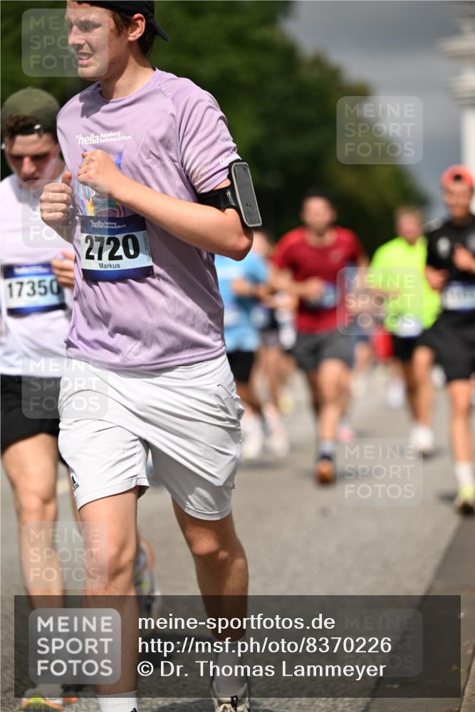 29.06.2025 - hella hamburg halbmarathon Dr. Thomas Lammeyer http://msf.ph/oto/8370226 29.06.2025 10:19:42 Kennedybrücke 1440, 2076, 2140, 2494, 2720, 2989, 3167, 3417, 4007, 4466, 5423, 6376, 6576, 7897, 7941, 7942, 8885, 9192, 9307, 9556, 9657, 9847, 10108, 10608, 10963, 11303 meine-sportfotos.de