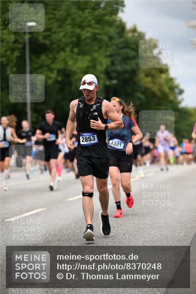 29.06.2025 - hella hamburg halbmarathon Dr. Thomas Lammeyer http://msf.ph/oto/8370248 29.06.2025 10:41:59 Kennedybrücke 1337, 1475, 1799, 1985, 2016, 2031, 2853, 3880, 4442, 4762, 5139, 5522, 5523, 6697, 6955, 7124, 7321, 7544, 7629, 8499, 8811, 8843, 8985, 9288, 9524, 9894, 10025, 10159, 10506, 10836 meine-sportfotos.de