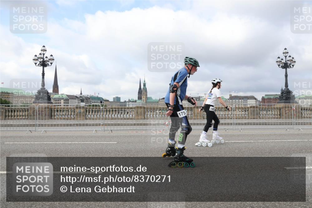 29.06.2025 - hella hamburg halbmarathon Lena Gebhardt http://msf.ph/oto/8370271 29.06.2025 09:11:02 Lombardsbrücke 175, 26 meine-sportfotos.de