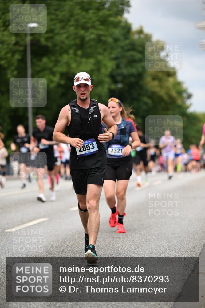 29.06.2025 - hella hamburg halbmarathon Dr. Thomas Lammeyer http://msf.ph/oto/8370293 29.06.2025 10:41:59 Kennedybrücke 1337, 1475, 1799, 1985, 2016, 2031, 2853, 3880, 4442, 4762, 5139, 5522, 5523, 6697, 6955, 7124, 7321, 7544, 7629, 8499, 8811, 8843, 8985, 9288, 9524, 9894, 10025, 10159, 10506, 10836 meine-sportfotos.de