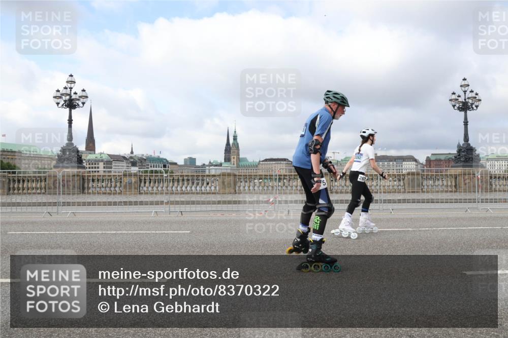 29.06.2025 - hella hamburg halbmarathon Lena Gebhardt http://msf.ph/oto/8370322 29.06.2025 09:11:02 Lombardsbrücke 5, 262 meine-sportfotos.de