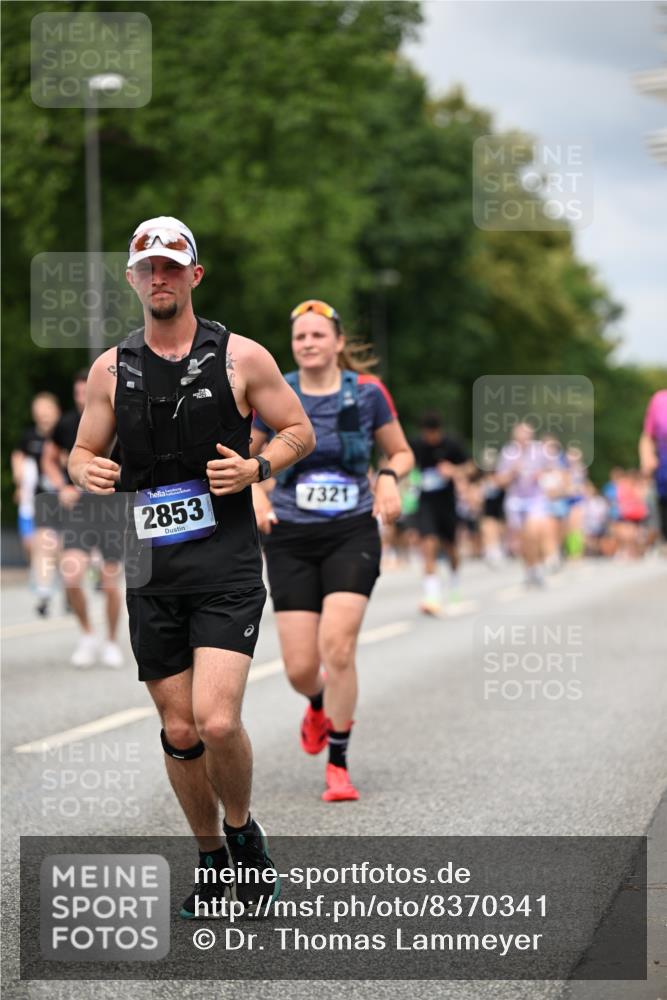 29.06.2025 - hella hamburg halbmarathon Dr. Thomas Lammeyer http://msf.ph/oto/8370341 29.06.2025 10:42:00 Kennedybrücke 1337, 1475, 1799, 1985, 2016, 2031, 2853, 3286, 3880, 4442, 4762, 5139, 5522, 5523, 6697, 6955, 7124, 7321, 7544, 7629, 8499, 8811, 8843, 8985, 9288, 9524, 9894, 10025, 10159, 10506, 10836, 11087 meine-sportfotos.de