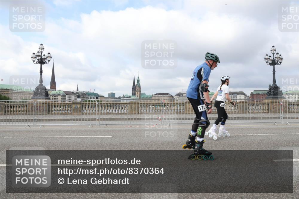 29.06.2025 - hella hamburg halbmarathon Lena Gebhardt http://msf.ph/oto/8370364 29.06.2025 09:11:02 Lombardsbrücke 1262, 175, 26 meine-sportfotos.de
